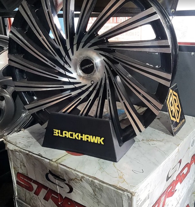 Blackhawk spinner wheel at Smart Tire El Paso